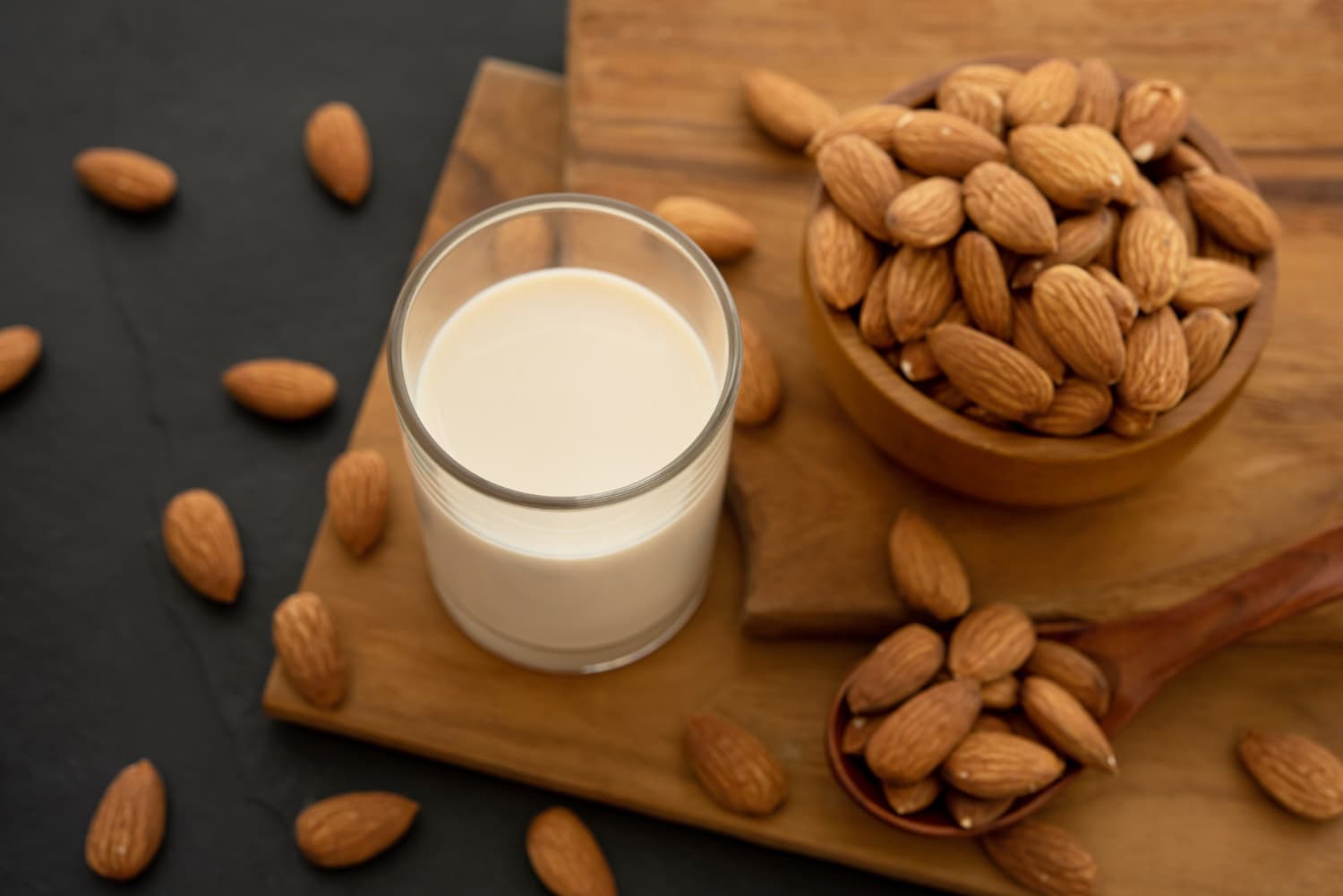 bebida vegetal de leche de almendra