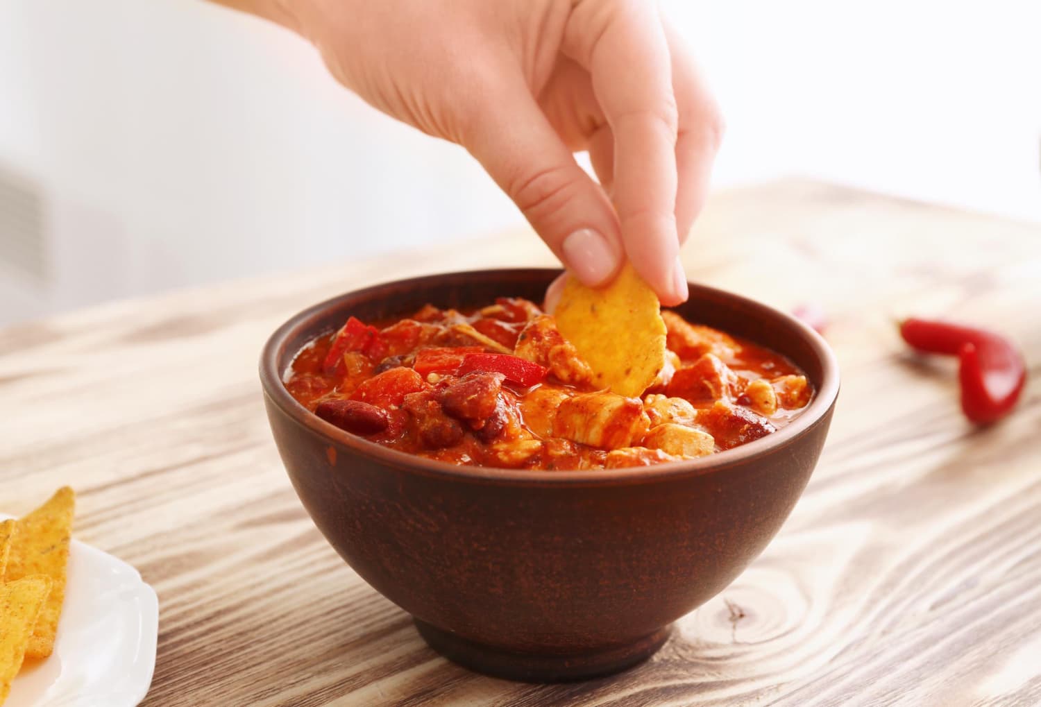 trozos de tomate en un bol